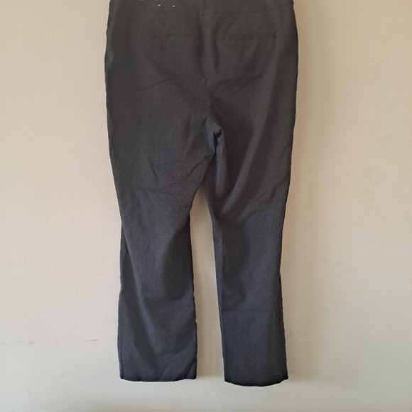 'Chicos Short' Black Flat Front Slack Trouser Pants - Picture 3 of 7